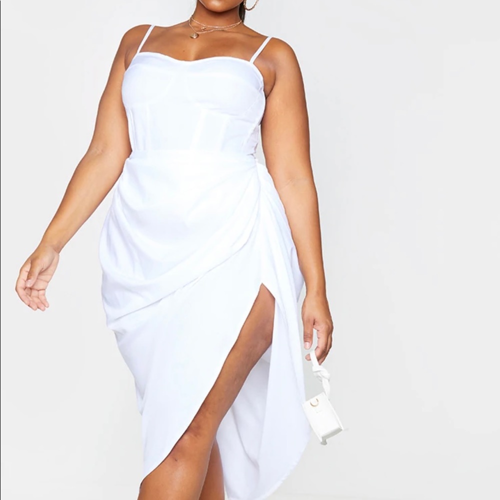 Pretty Little Thing White 2 Piece Set